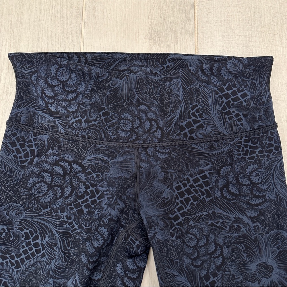 Lululemon Wunder Under Low-Rise Tights - Picture 5 of 7